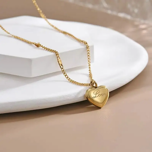 Minimal Heart Love Stamp Necklace